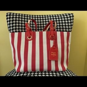 SOLD 💔 Dooney & Bourke EastWest Grommet Shopper